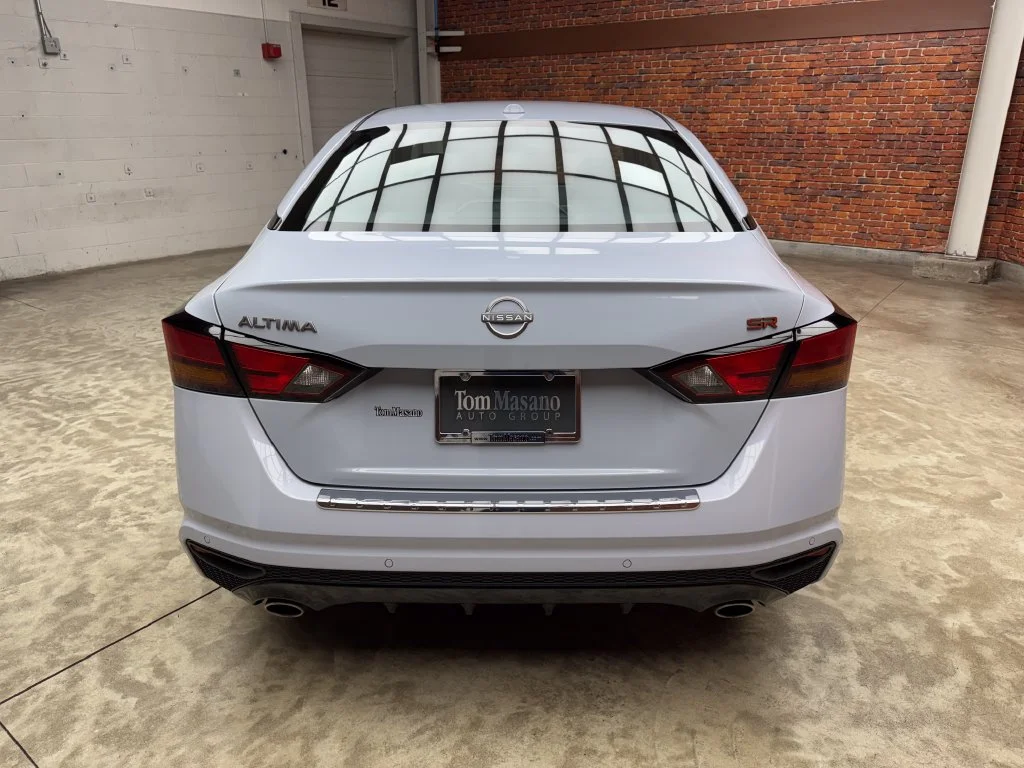 Certified Used 2023 Gray Sky Pearl Nissan 2.5 SR image 3