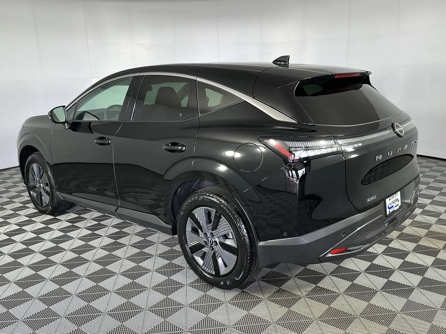Used 2025 Super Black Nissan SL image 5