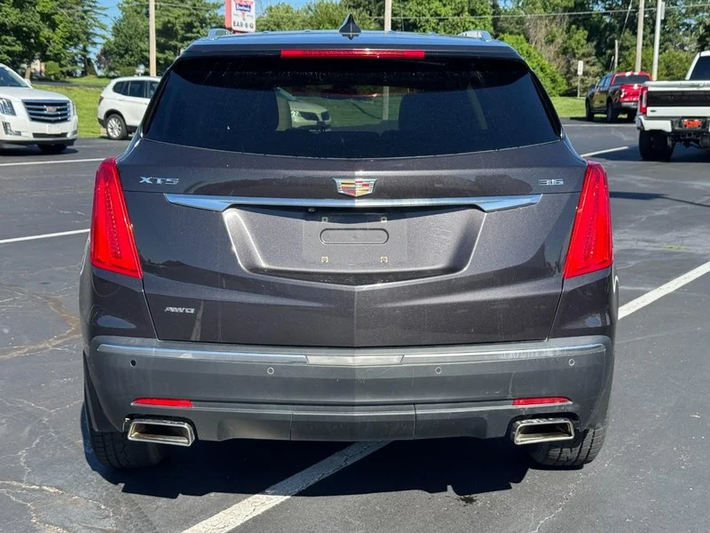 Used 2017 Dark Granite Metallic Cadillac Luxury AWD image 5