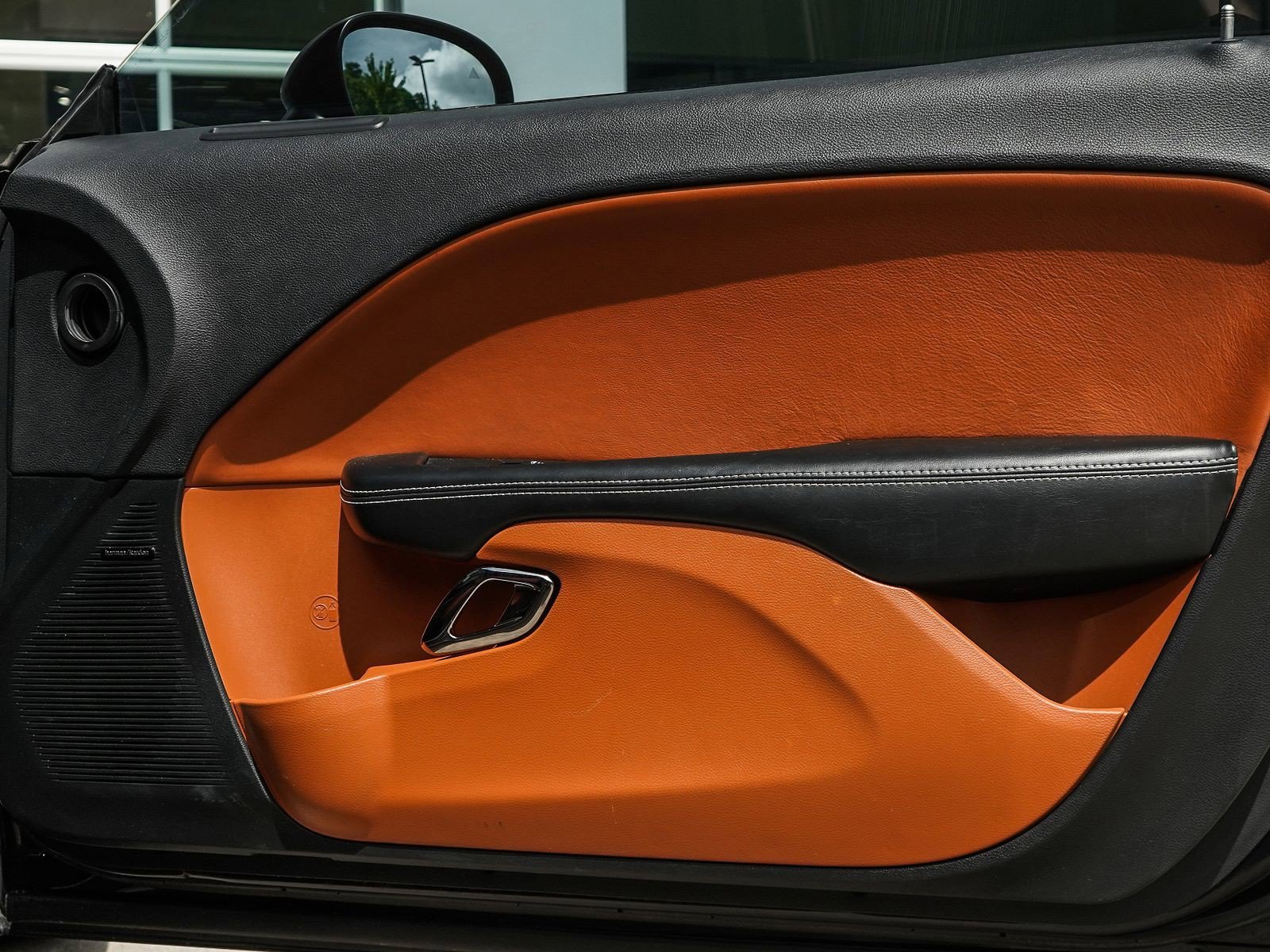 Used 2015 Phantom Black Tri-Coat Pearl Dodge SRT Hellcat image 6