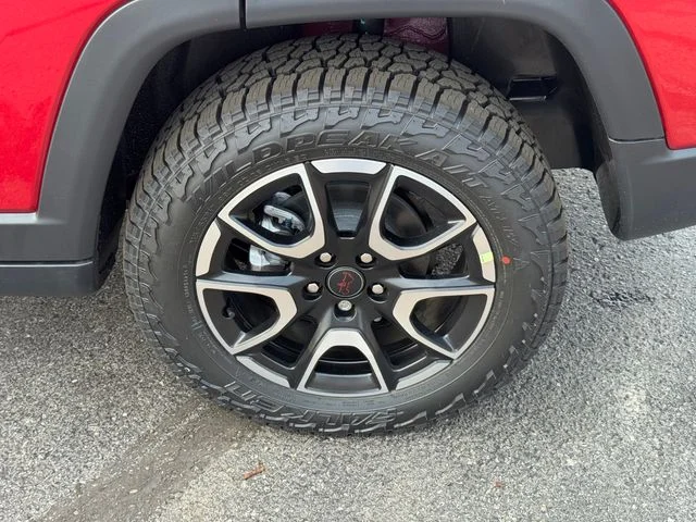 New 2026 Red Hot Pearl-Coat Exterior Paint Jeep Trailhawk image 11
