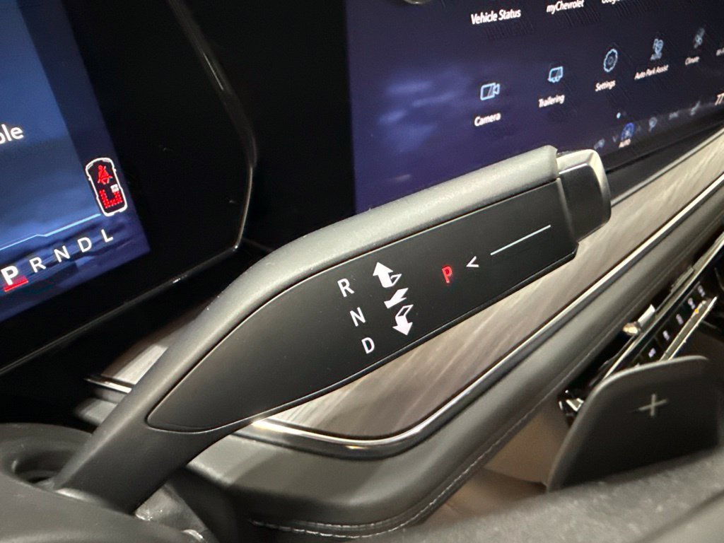 2027 Chevrolet Tahoe Z71 - Photo 18