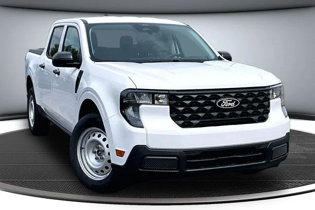 New 2026 Oxford White Ford XL image 2
