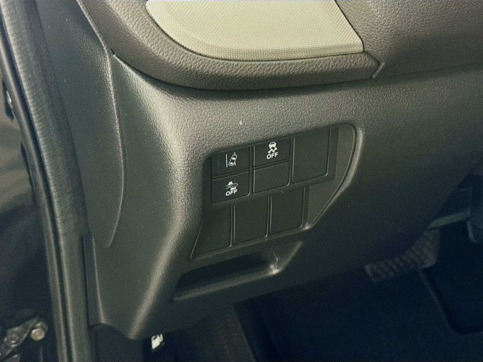 Used 2018 Black Honda LX image 15
