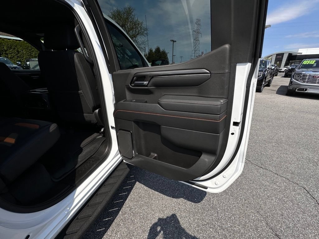 Used 2023 Summit White GMC AT4 image 19