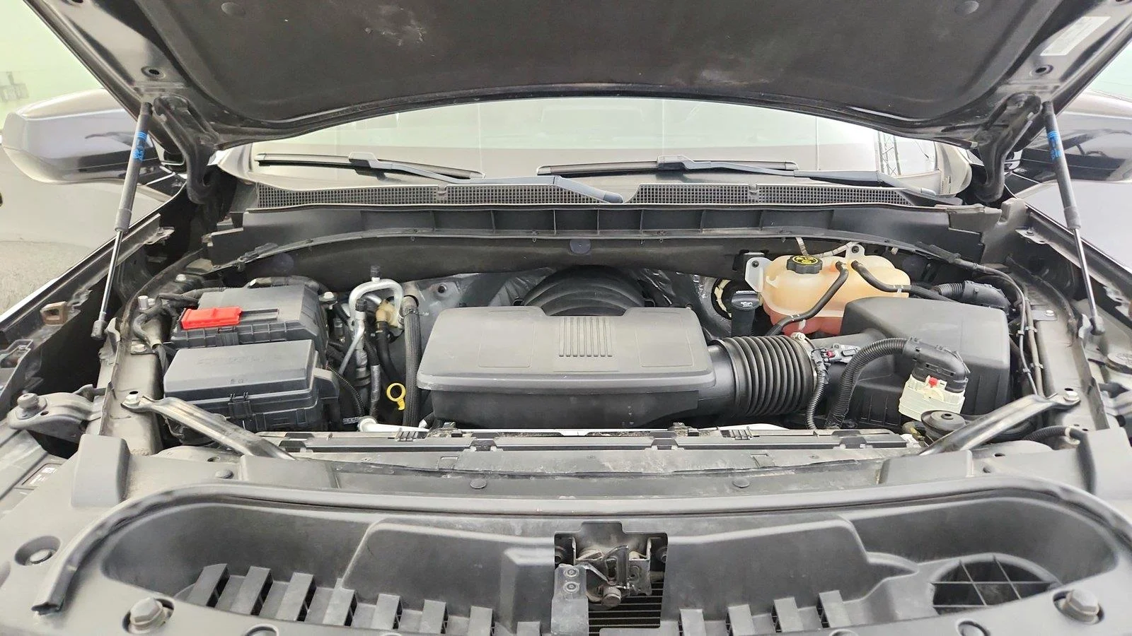 Used 2023 BLACK Chevrolet LS image 43