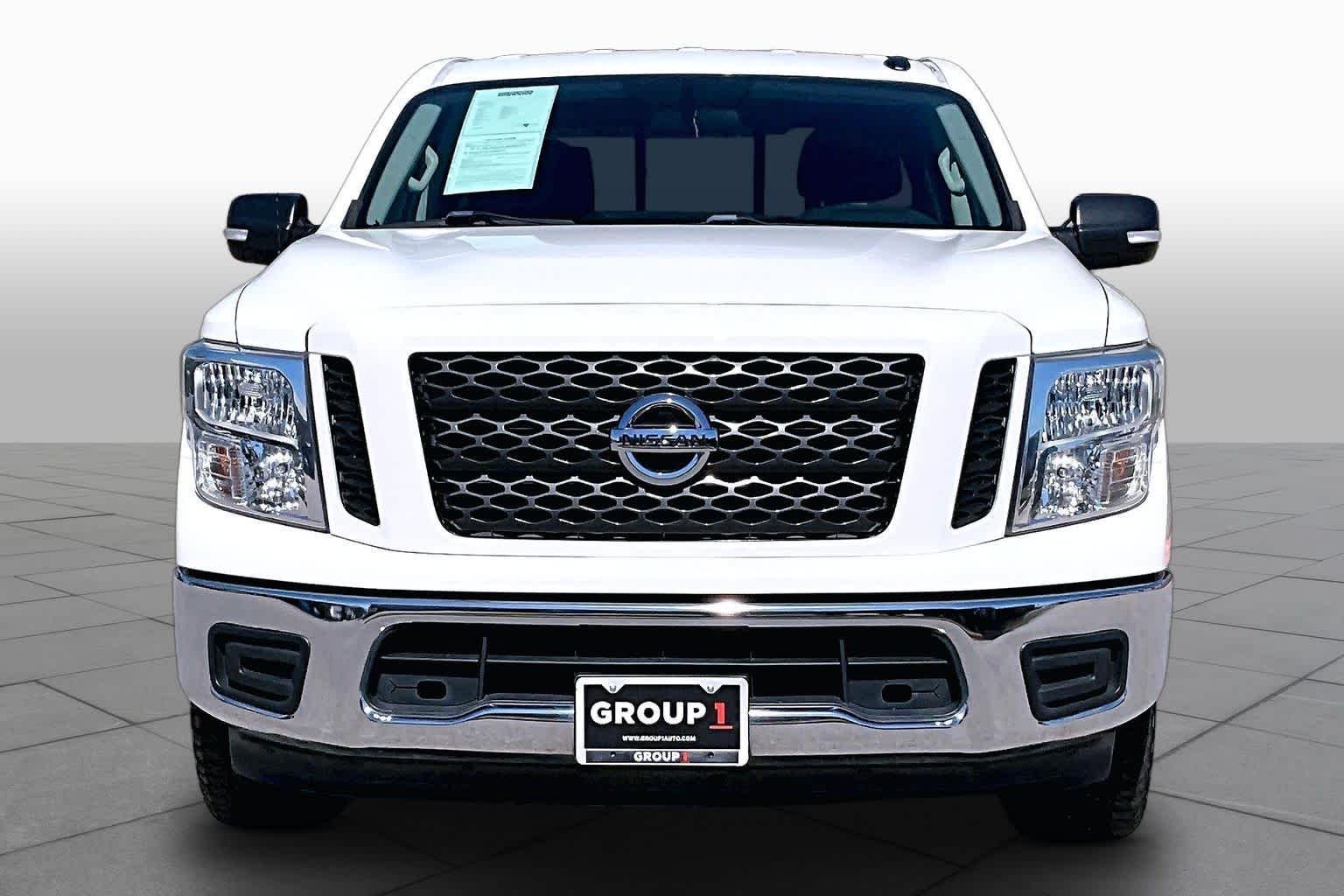 Used 2019 Glacier White Nissan SV image 4