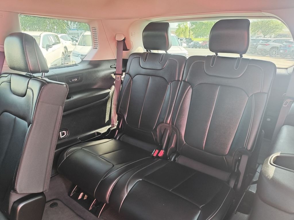 Used 2023 Gray Jeep Limited image 24