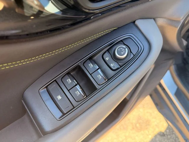 Used 2020 Ice Silver Metallic Subaru Onyx Edition XT image 13