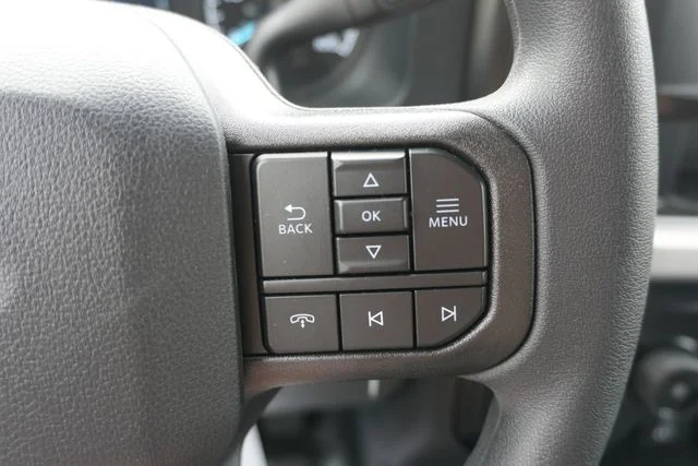 New 2026 Oxford White Ford F-550® XL image 15