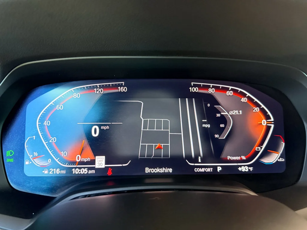 Used 2022 Arctic Grey Metallic BMW xDrive40i image 17