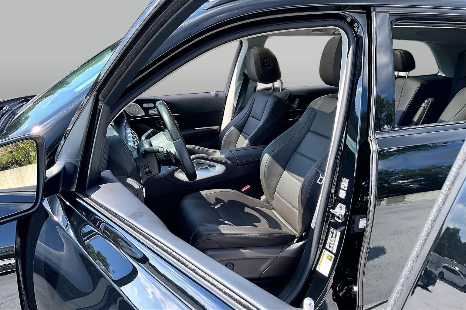Used 2023 Obsidian Black Metallic Mercedes-Benz GLS 450 image 8