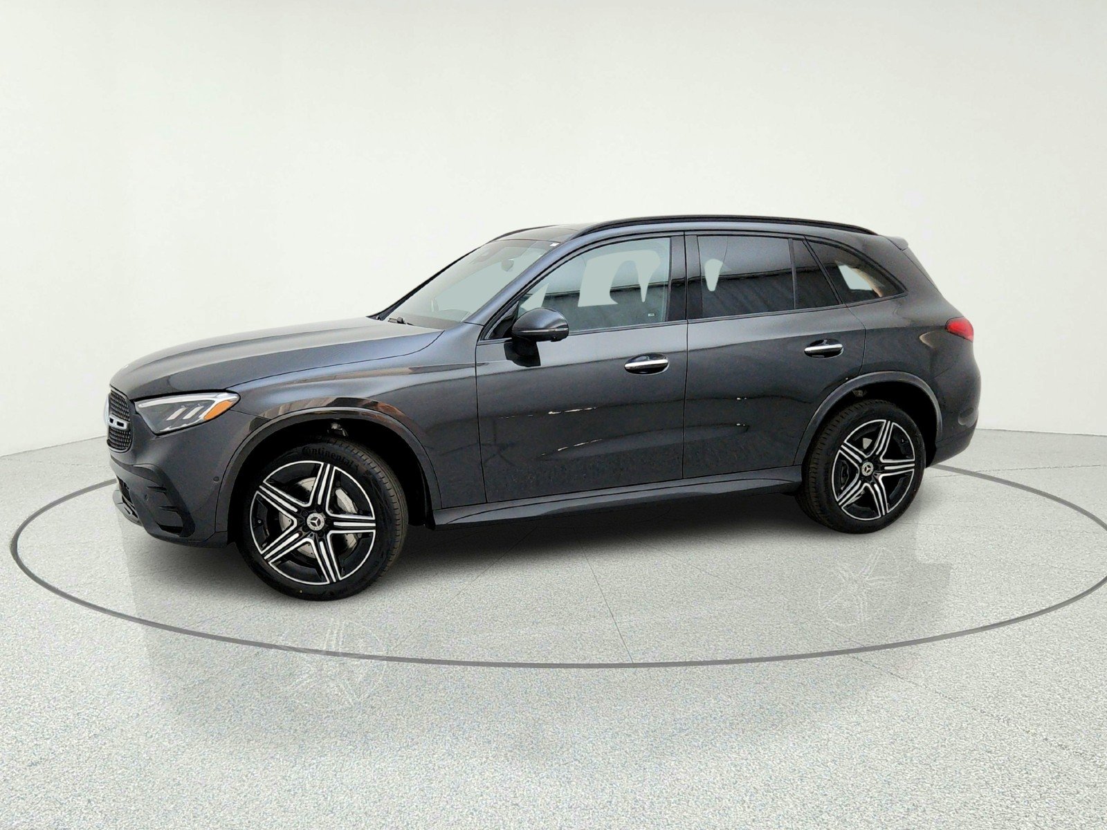 New 2026 Graphite Grey Metallic Mercedes-Benz GLC 300 SUV image 15