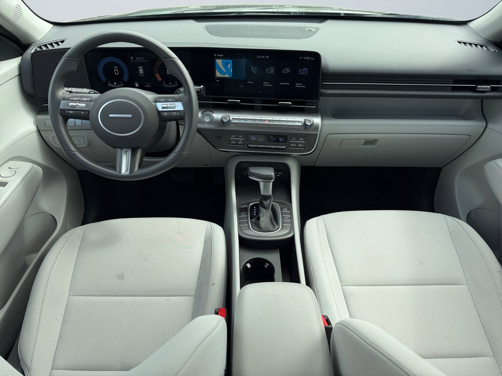 2025 Hyundai Kona SEL - Photo 10