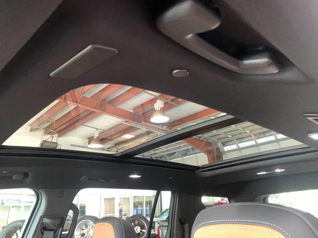 2027 Chevrolet Traverse Z71 - Photo 29