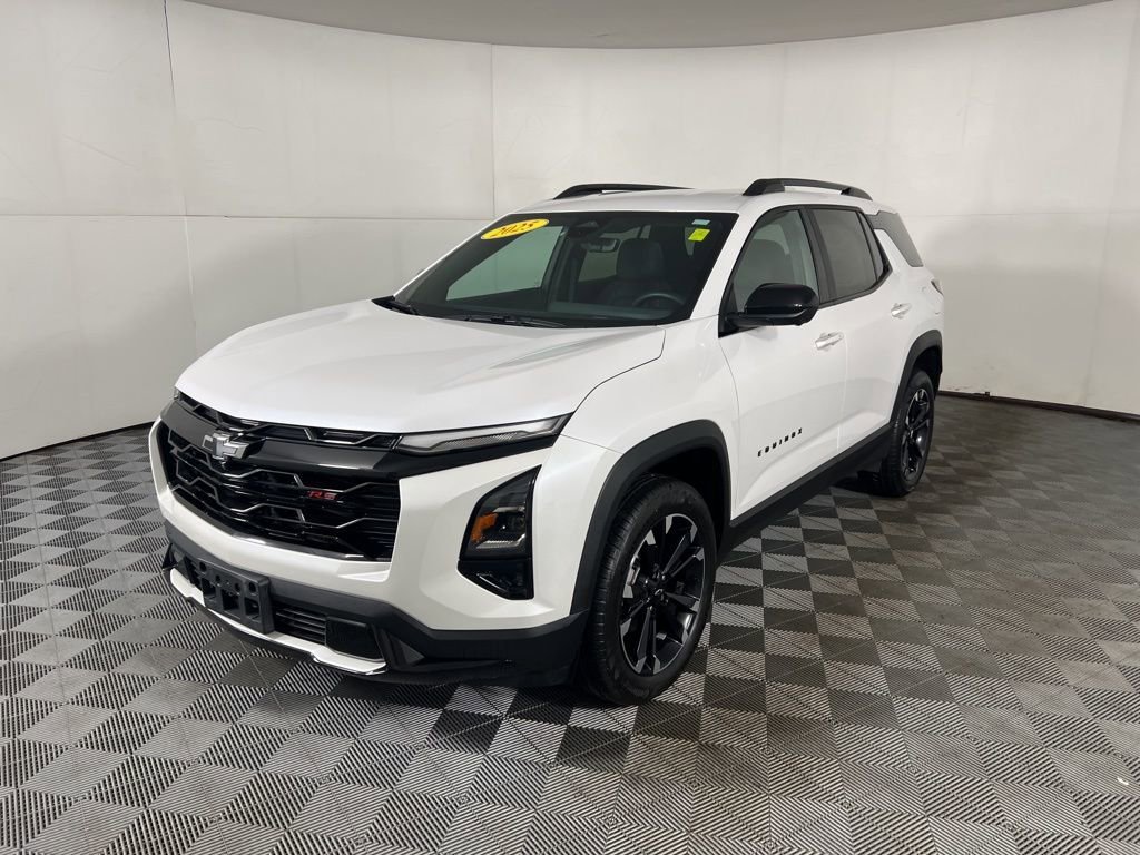Used 2025 Iridescent Pearl Tricoat Chevrolet RS image 16