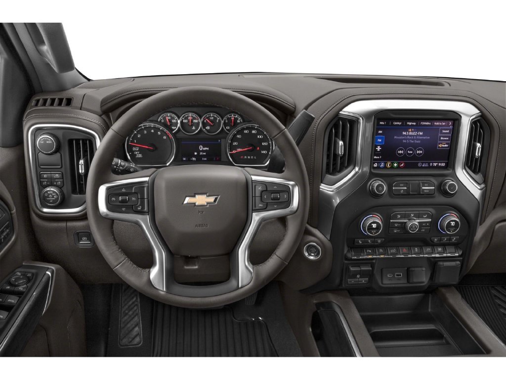 Used 2021 White Chevrolet LTZ image 4