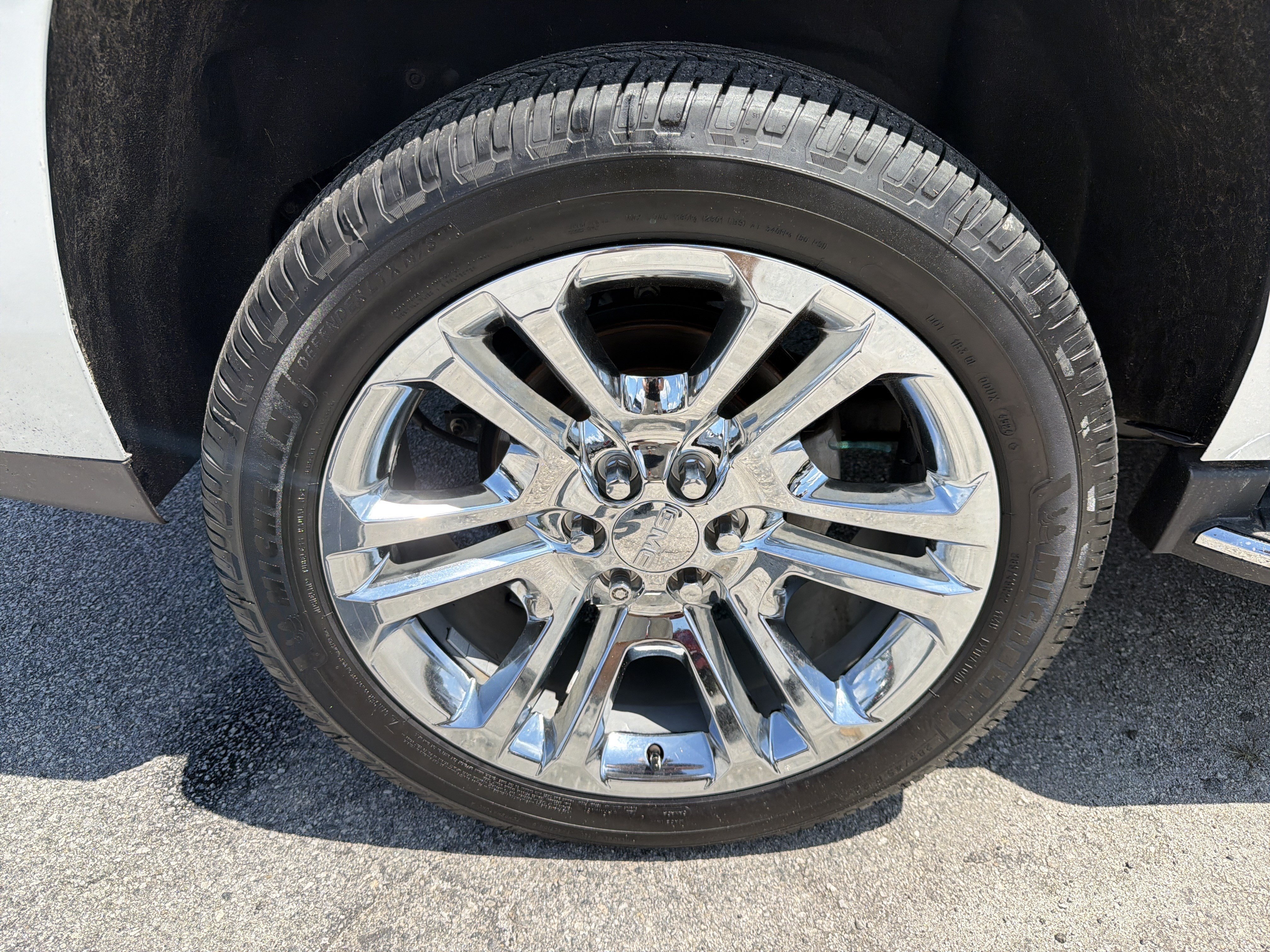 2019 GMC Yukon SLT - Photo 17