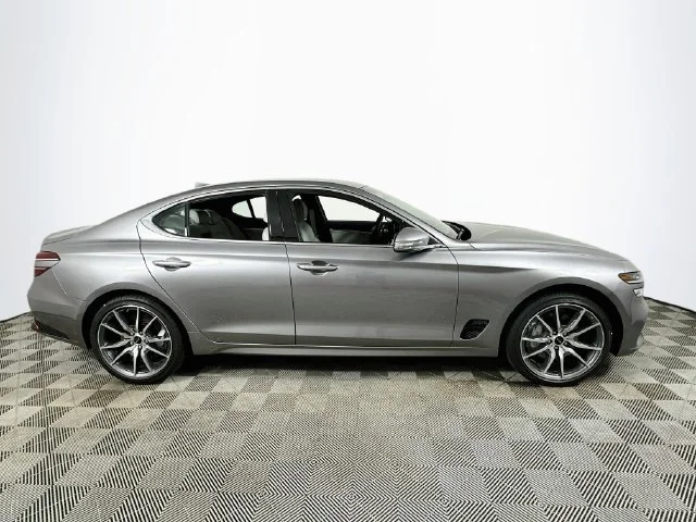 Certified Used 2025 Silver Genesis 2.5T image 2