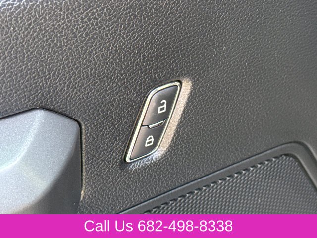 Used 2018 Blue Ford XLT image 21