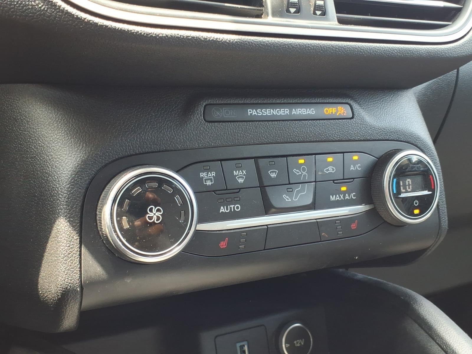 Used 2020 Magnetic Ford SE image 23