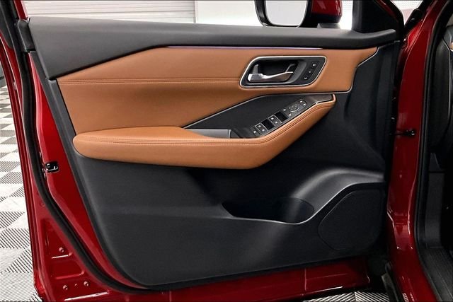 2025 Nissan Rogue Platinum - Photo 21