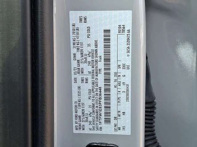 Used 2023 White Ford Lariat image 27