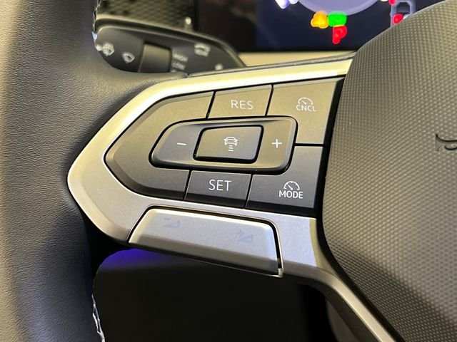 New 2026 White Volkswagen 2.0T SE image 14
