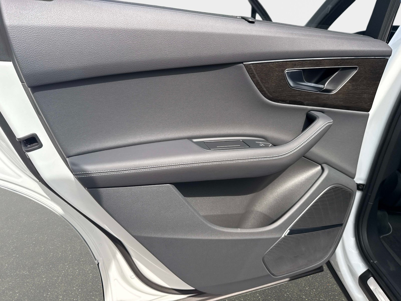 New 2026 Glacier White Metallic Audi Premium Plus image 11