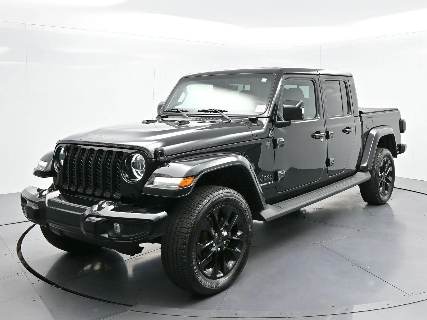 Used 2023 Black Clearcoat Jeep High Altitude image 3