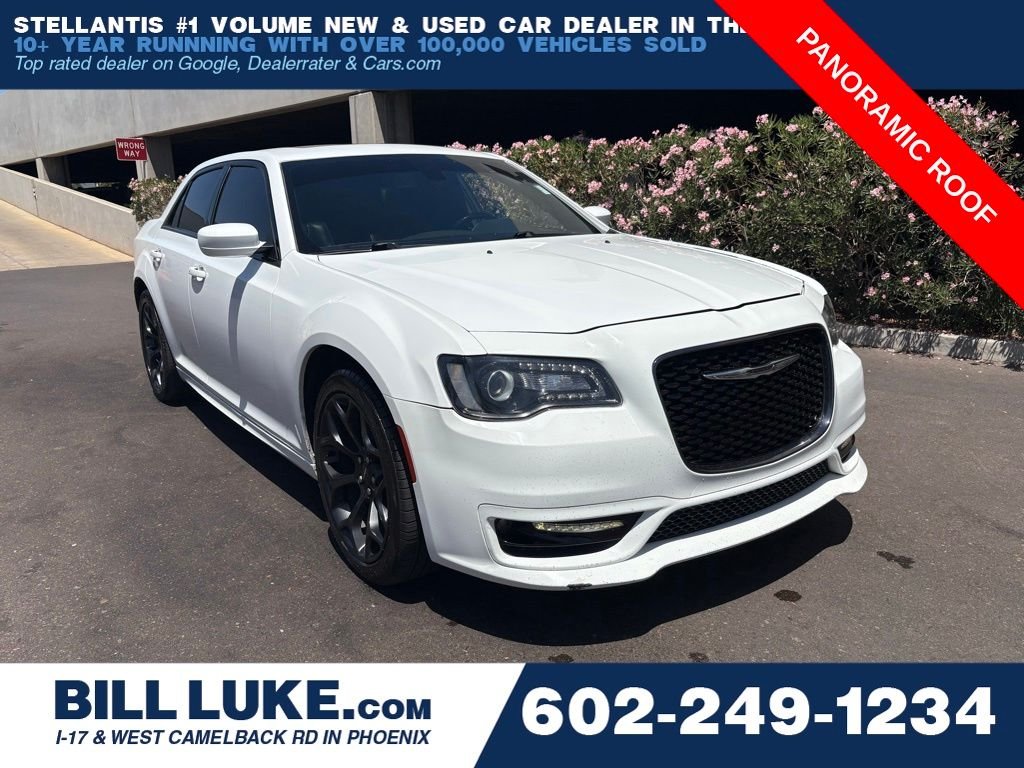 2020 Chrysler 300 S's photo
