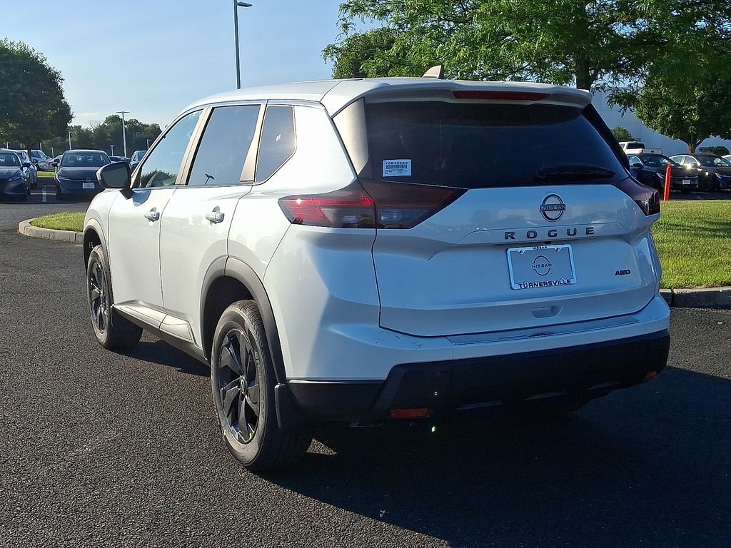 New 2026 Everest White Pearl TriCoat Nissan SV image 3