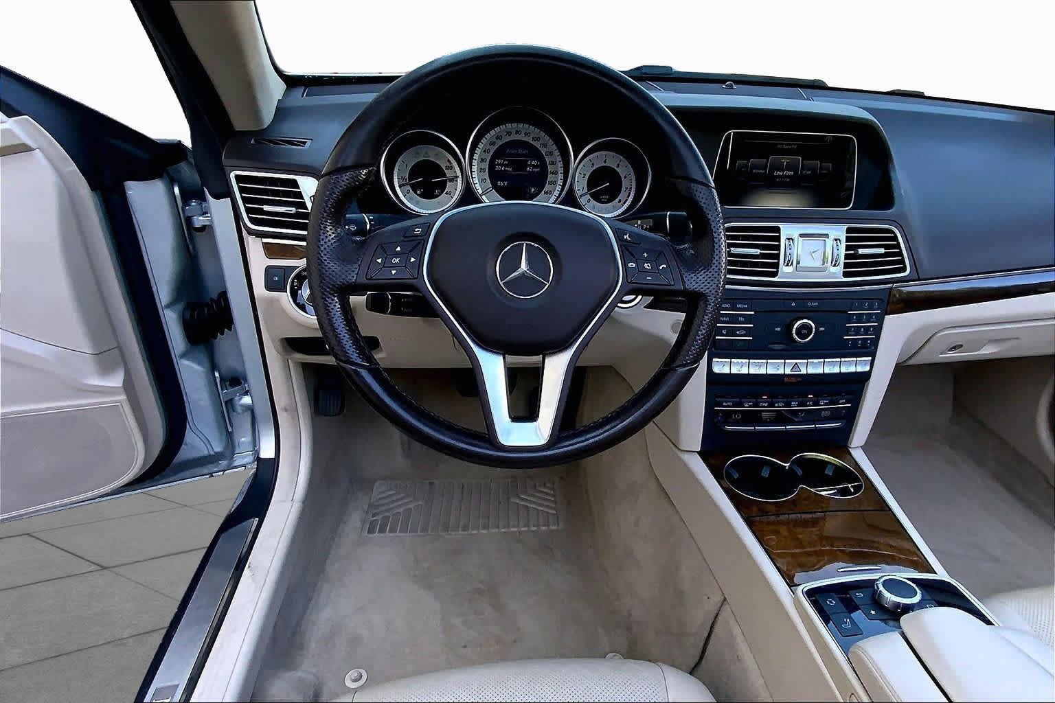 Used 2017 Iridium Silver Metallic Mercedes-Benz E 400 image 6