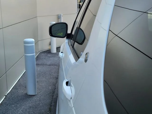Certified Used 2025 White Land Rover Dynamic SE image 53