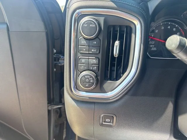 Used 2020 NORTHSKY BLUE METALLIC Chevrolet RST image 15