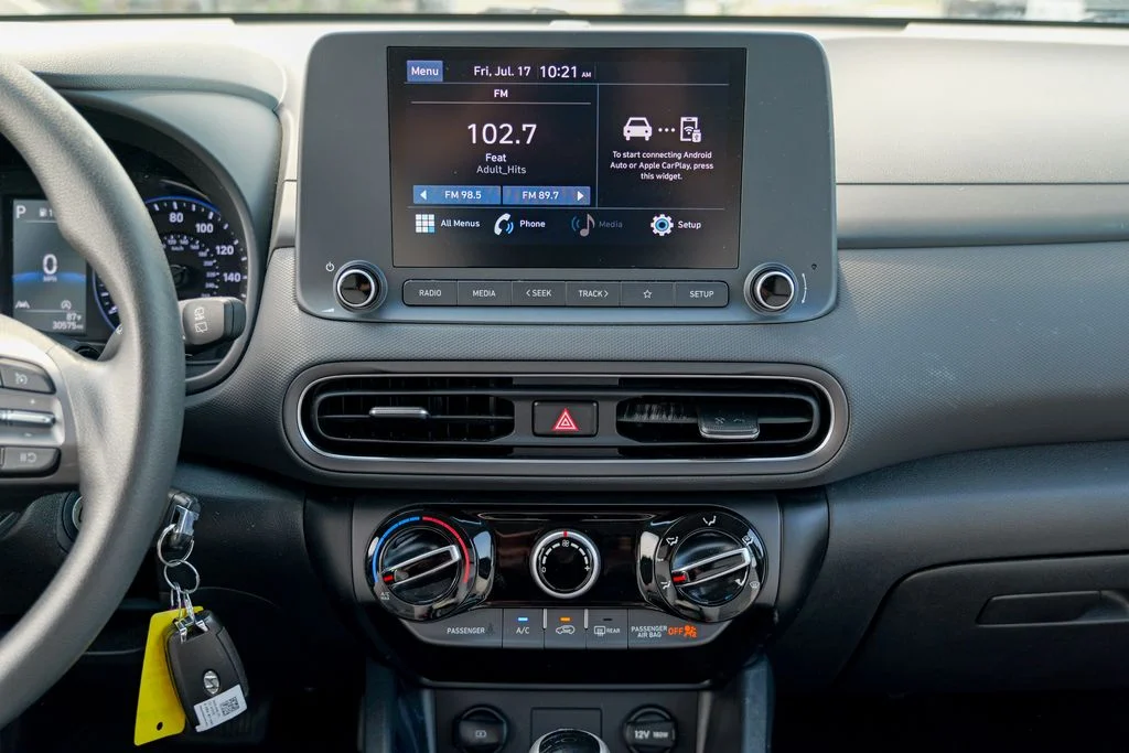 Used 2023 Abyss Black Pearl Hyundai SE image 47