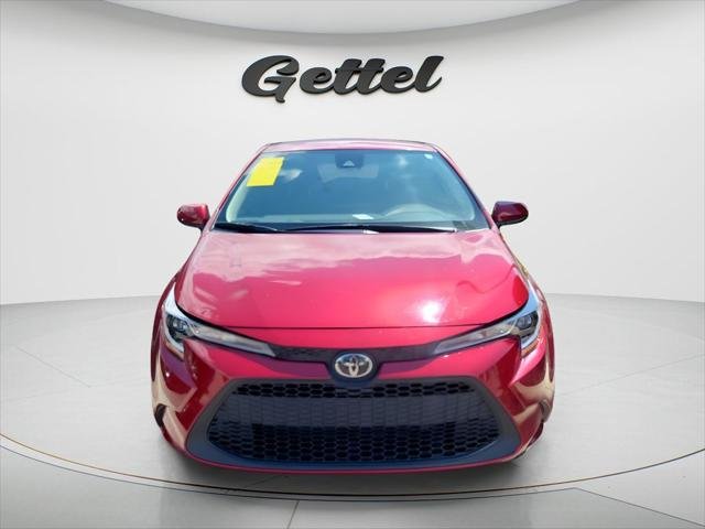 Certified Used 2022 RUBY FLARE PEARL Toyota  image 2