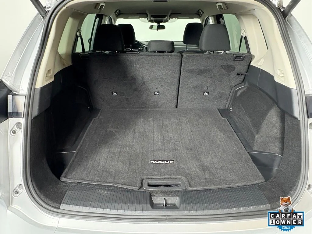 Used 2025 Silver Nissan SV image 11