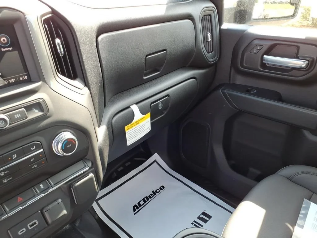 2026 GMC Sierra 3500HD Pro - Photo 8