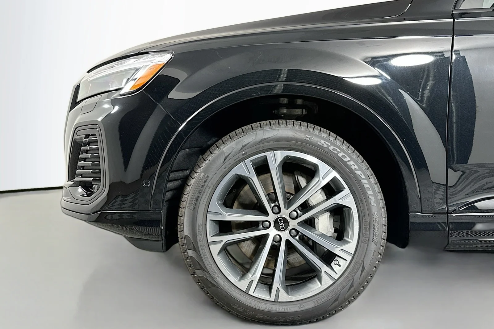 2026 Audi Q7 Premium - Photo 11