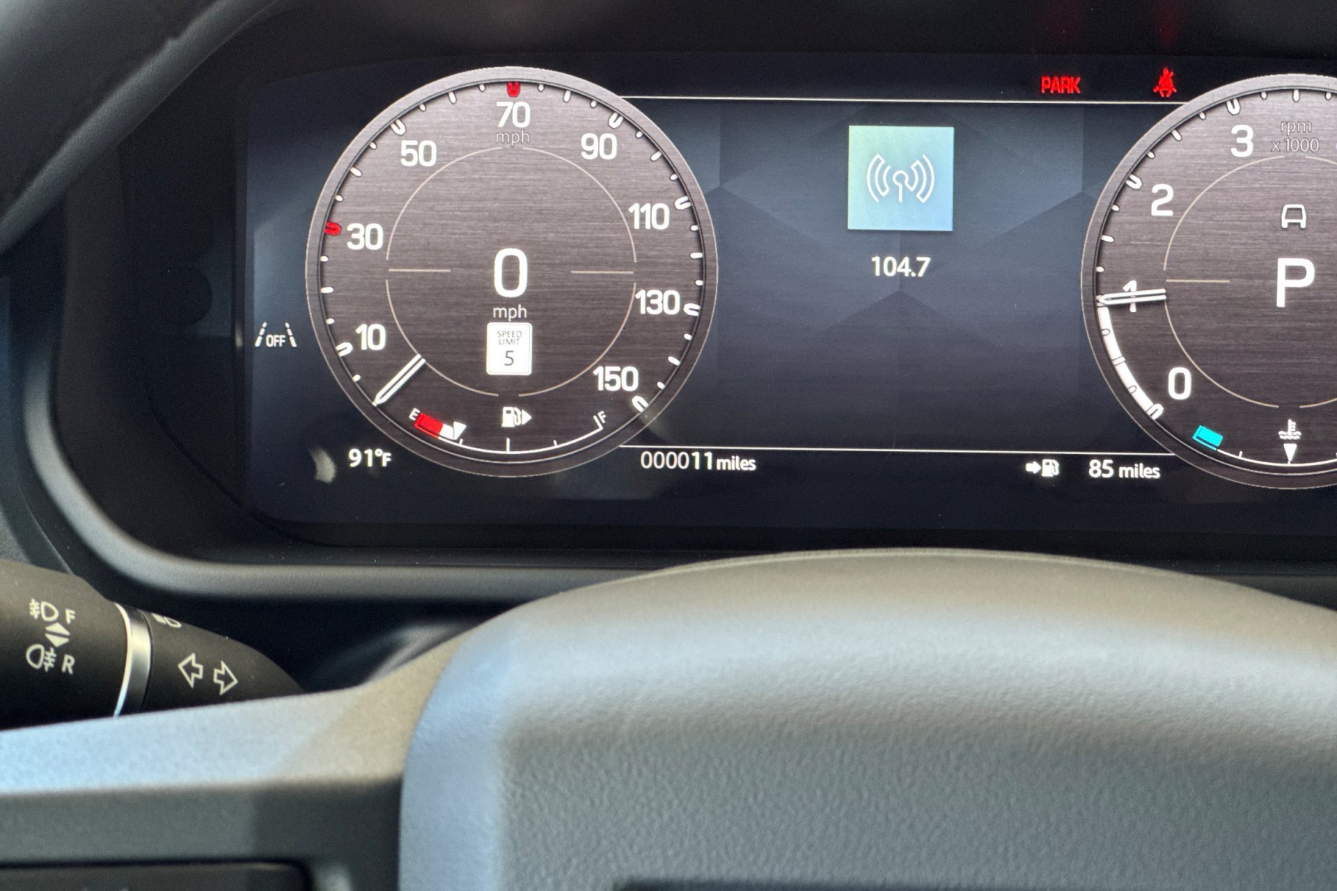 New 2026 Sedona Red Land Rover X-Dynamic SE image 28