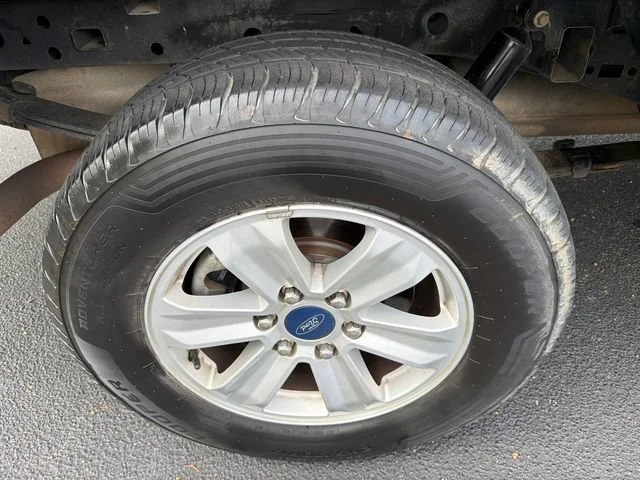 Used 2020 Black Ford XL image 17