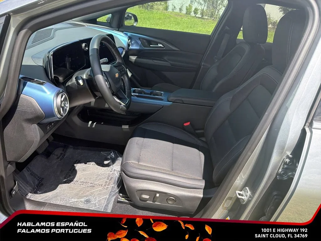 Used 2025 Sterling Gray Metallic Chevrolet LT image 14