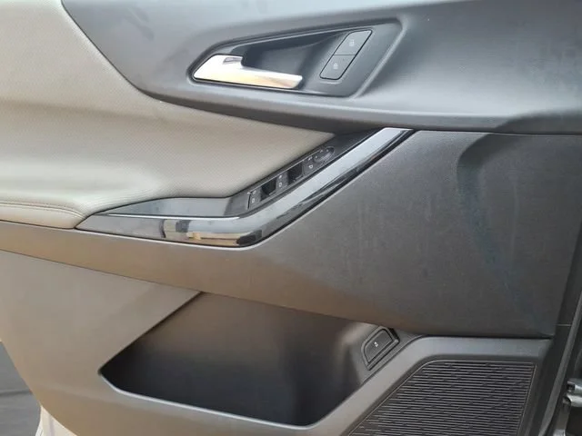 Used 2025 Sterling Gray Metallic Chevrolet LT image 16