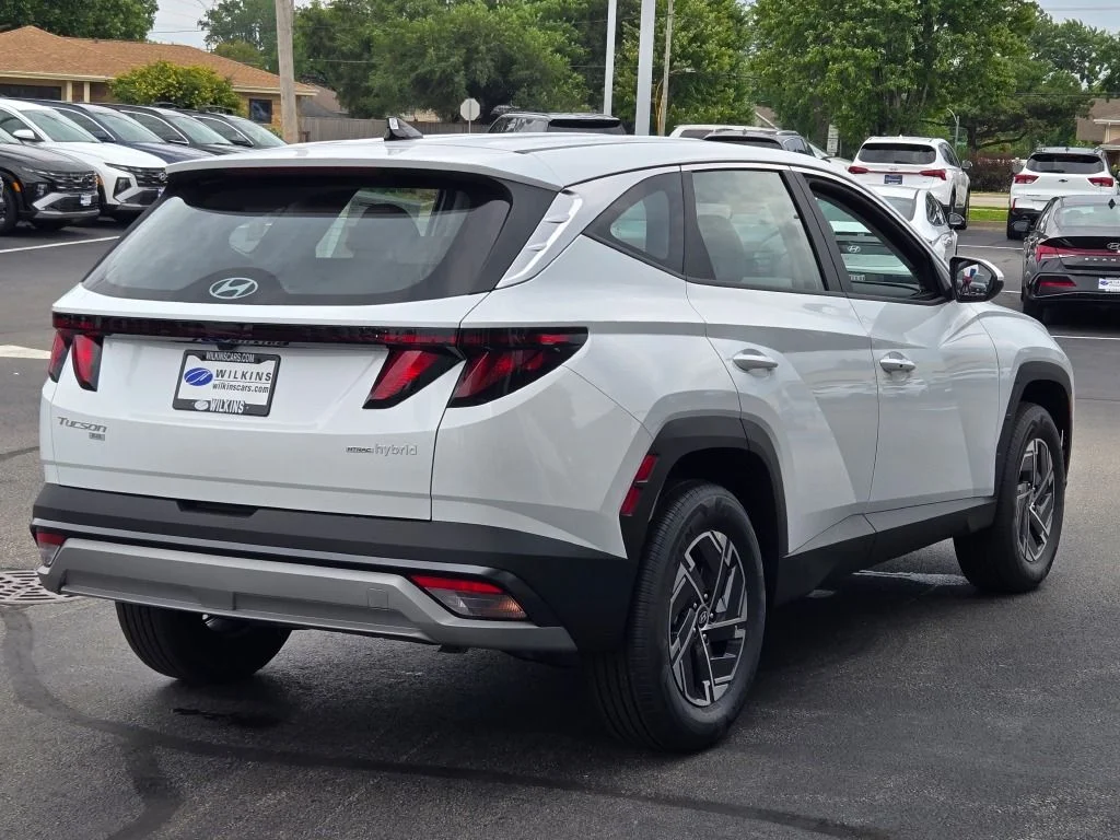 New 2026 White Pearl Hyundai Blue SE image 11