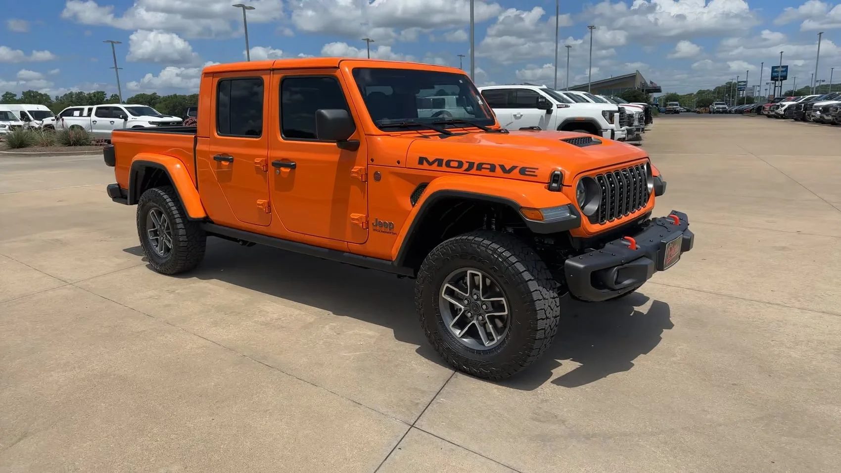 Used 2025 Joose Jeep Mojave X image 9