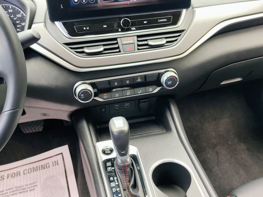 2026 Nissan Altima SR - Photo 30