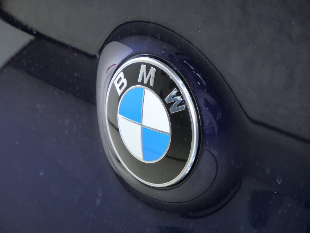 New 2026 Tanzanite Blue II Metallic BMW 30 xDrive image 11