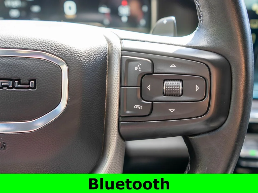 Used 2024 White GMC Denali image 21