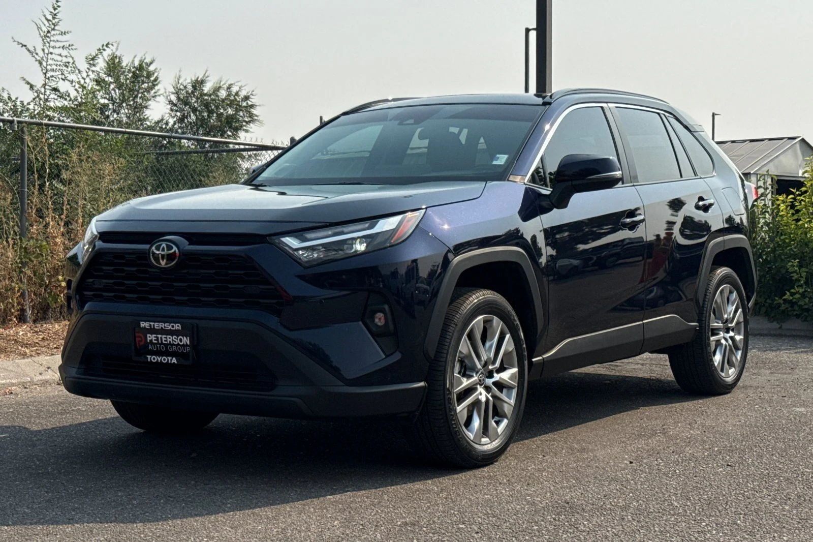 Used 2025  Toyota XLE Premium image 7